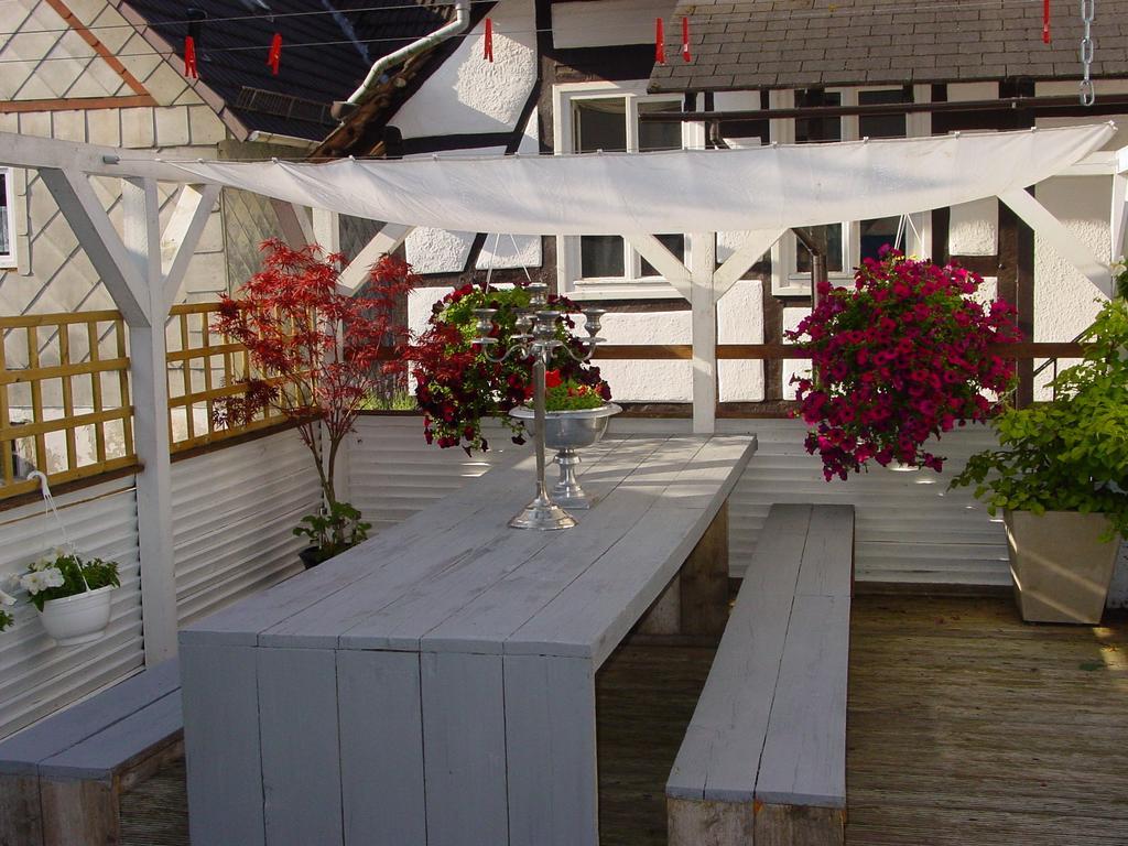 Robert'S Bed & Breakfast Helmarshausen Εξωτερικό φωτογραφία