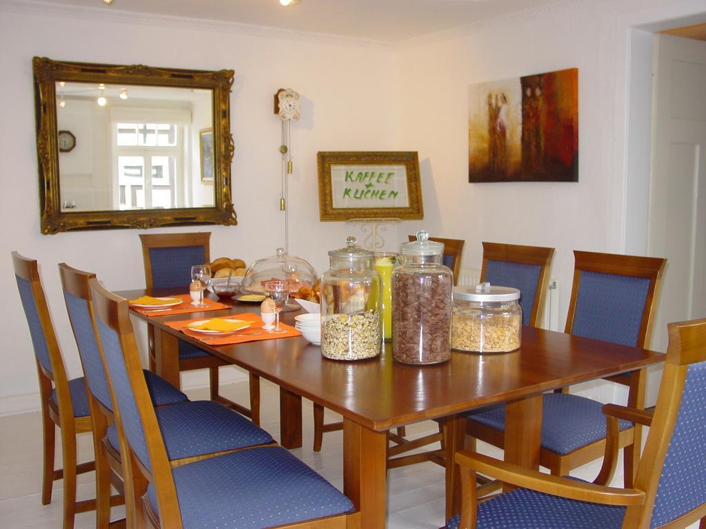 Robert'S Bed & Breakfast Helmarshausen Εξωτερικό φωτογραφία