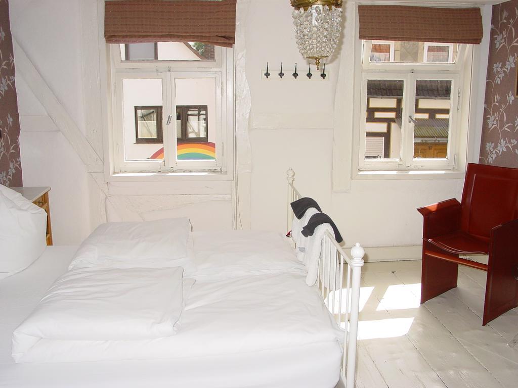 Robert'S Bed & Breakfast Helmarshausen Εξωτερικό φωτογραφία