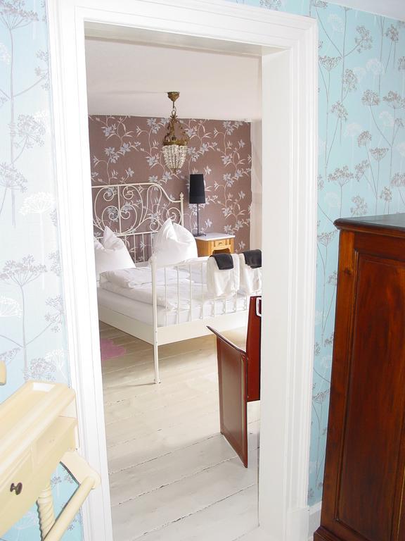 Robert'S Bed & Breakfast Helmarshausen Εξωτερικό φωτογραφία