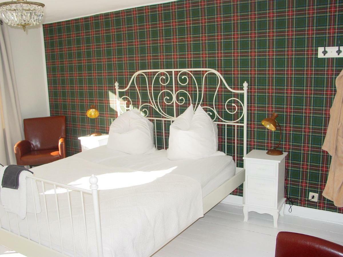 Robert'S Bed & Breakfast Helmarshausen Εξωτερικό φωτογραφία