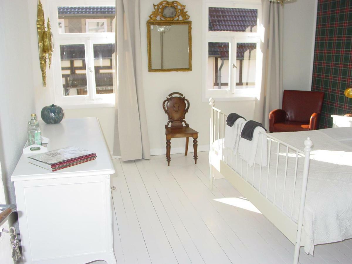 Robert'S Bed & Breakfast Helmarshausen Εξωτερικό φωτογραφία