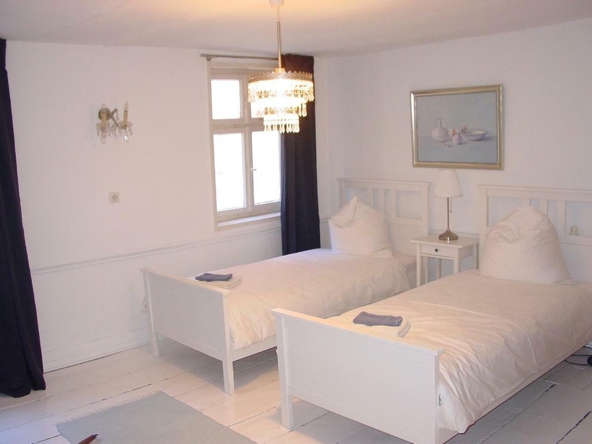 Robert'S Bed & Breakfast Helmarshausen Εξωτερικό φωτογραφία