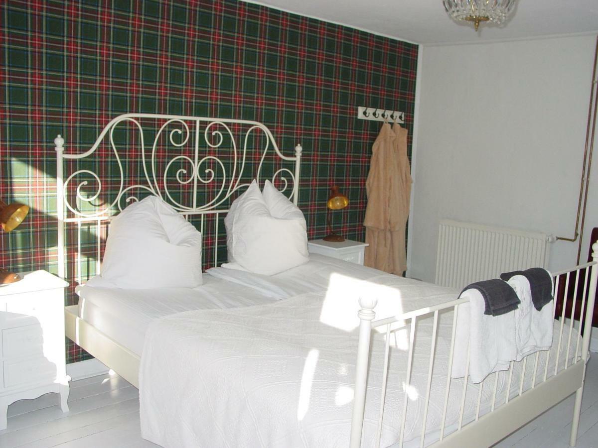 Robert'S Bed & Breakfast Helmarshausen Εξωτερικό φωτογραφία
