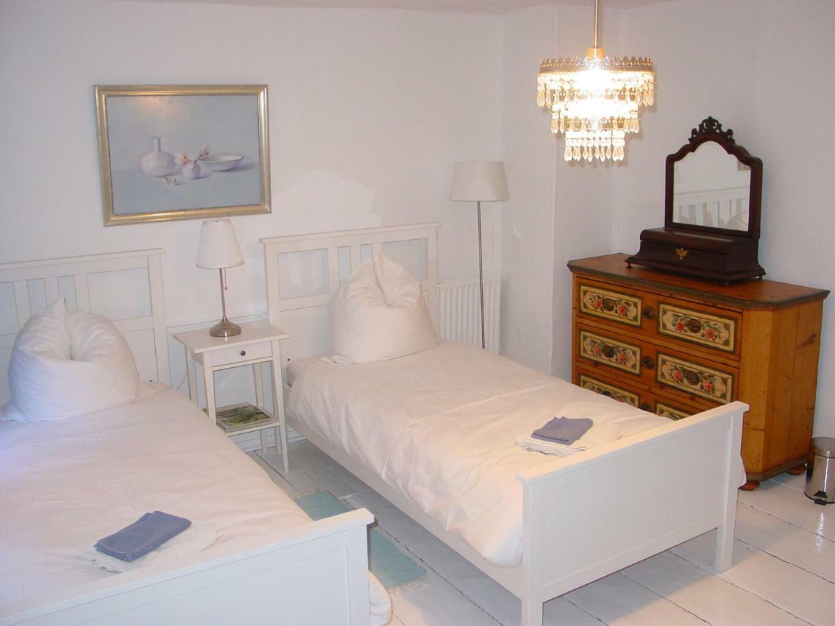 Robert'S Bed & Breakfast Helmarshausen Εξωτερικό φωτογραφία