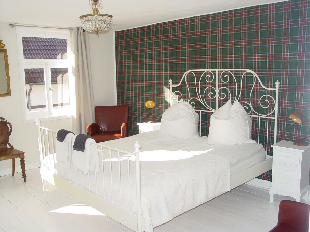 Robert'S Bed & Breakfast Helmarshausen Εξωτερικό φωτογραφία