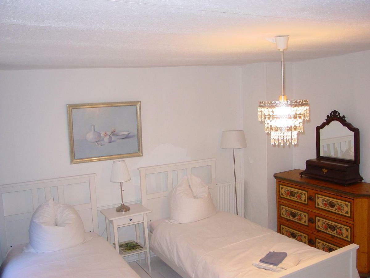 Robert'S Bed & Breakfast Helmarshausen Εξωτερικό φωτογραφία